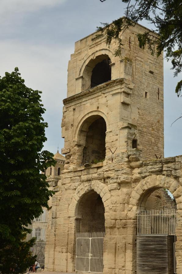 Villa La Pitchoun Des Arenes Arles Exterior foto
