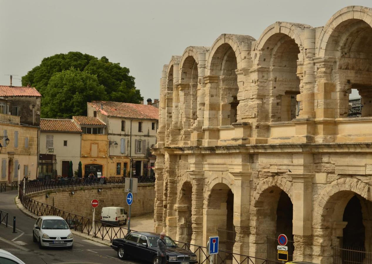 Villa La Pitchoun Des Arenes Arles Exterior foto