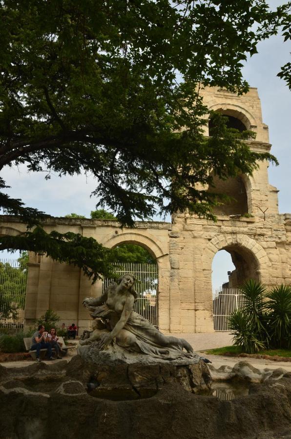 Villa La Pitchoun Des Arenes Arles Exterior foto